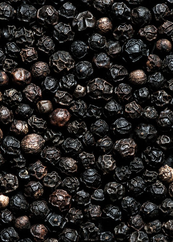 Black Pepper (Kali Mirch) – Premium Quality Spice